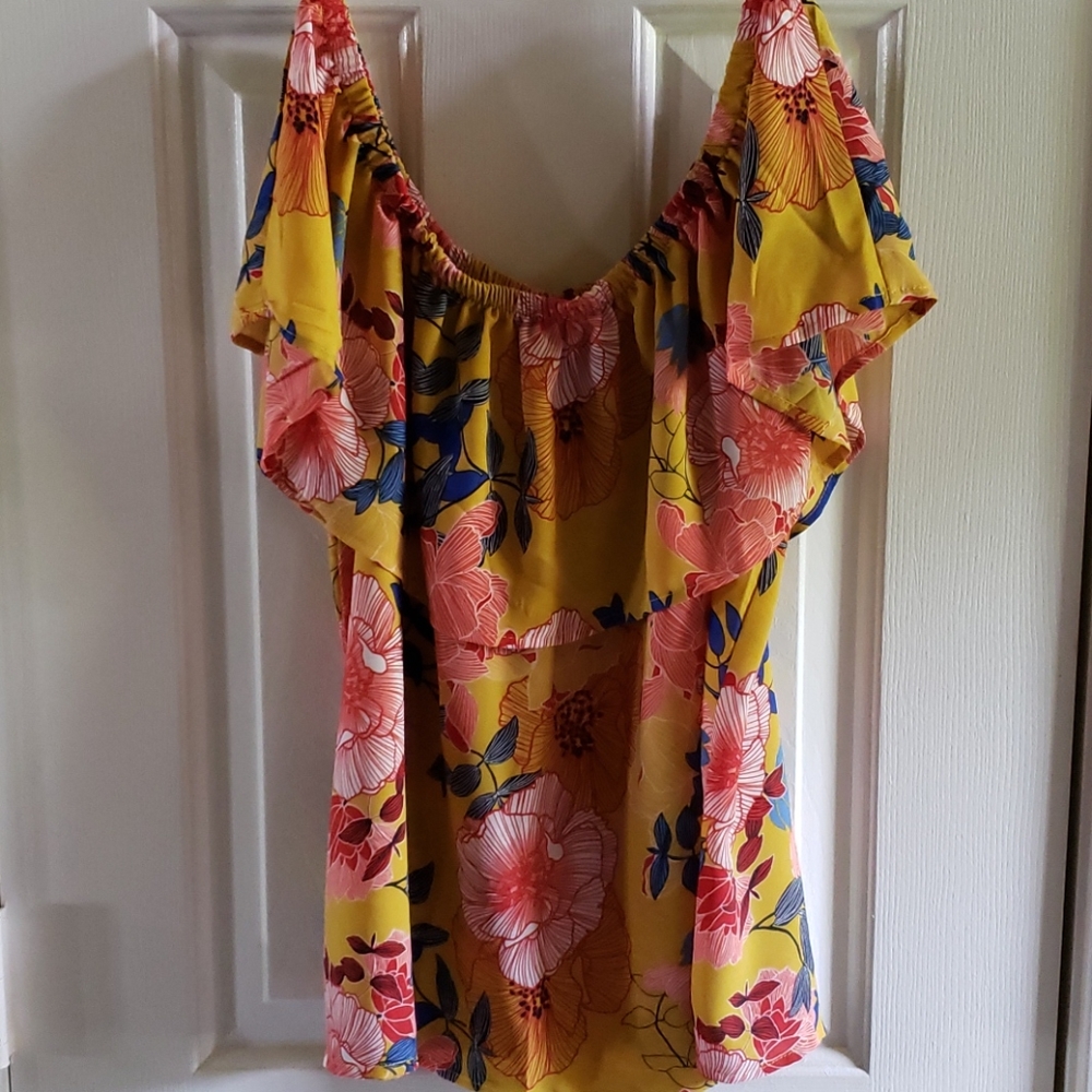 Floral, multi colored, airy, feminine, Med, top